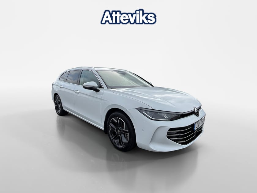 Bild 1 av Volkswagen Passat Variant eHybrid Elegance 1.5 TSI *360-kamera/Assistanspkt.