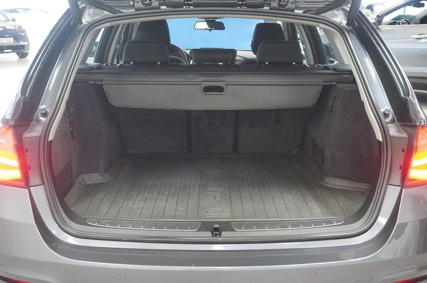Bild 5 av BMW 320d xDrive Touring 320 D  Sport Drag HiFi 190 hk Aut