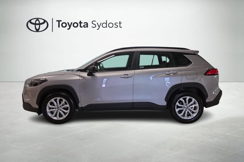 Bild 3 av Toyota Corolla Cross Hybrid AWD-i 2,0 Active Plus (dragkrok)
