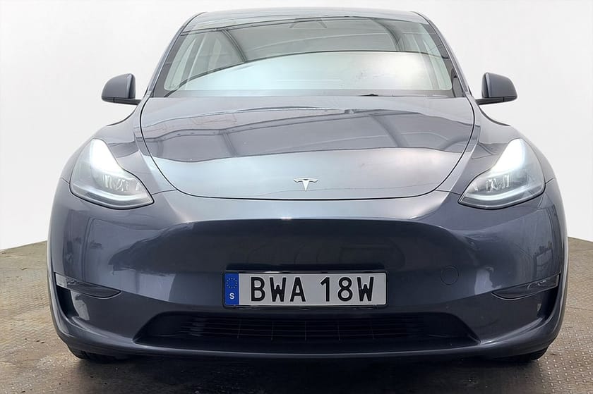 Bild 3 av Tesla Model Y Long Range AWD Pano Läder V-Pump Premiumljud AP 514hk