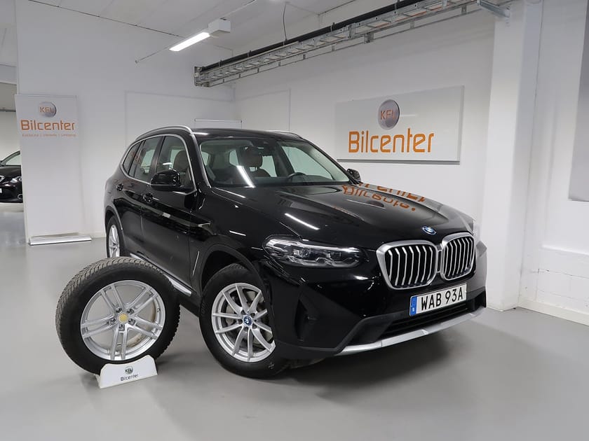 Bild 1 av BMW X3 xDrive30e V-Däck ingår Drag-Navi-Kamera-Skinn-CarPlay-G