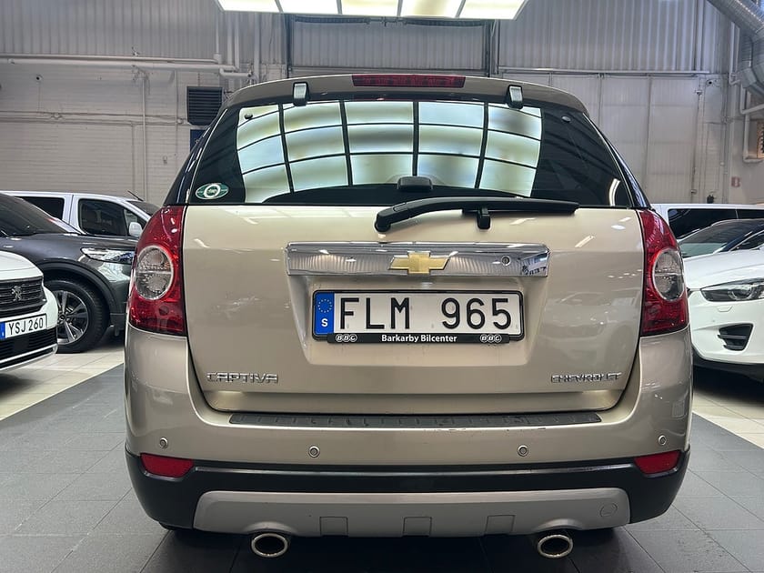 Bild 5 av Chevrolet Captiva 3.2 V6 AWD PDC/ 7-sits/Skinn/ Endast 9182 Mil