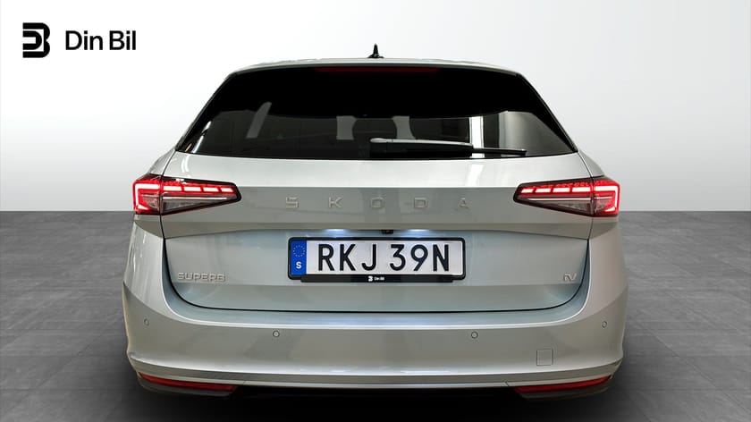 Bild 5 av Škoda Superb iV Kombi L&K 1,5 TSI 204 HK | Dragkrok