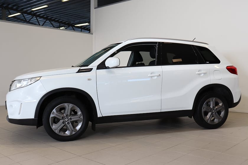 Bild 3 av Suzuki Vitara 1.6 Automat 120hk AWD Backkamera Carplay Nyservad