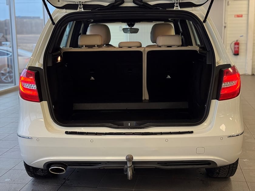 Bild 5 av Mercedes-Benz B 180 CDI BE Automat Panorama Drag Blue