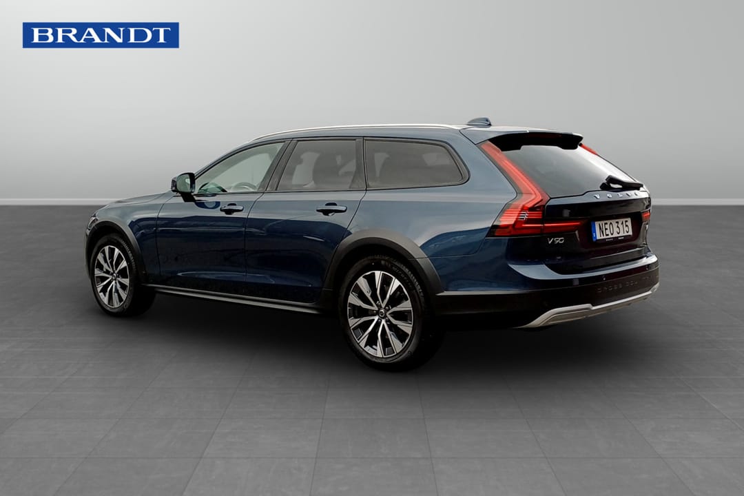 Volvo V90 Cross Country