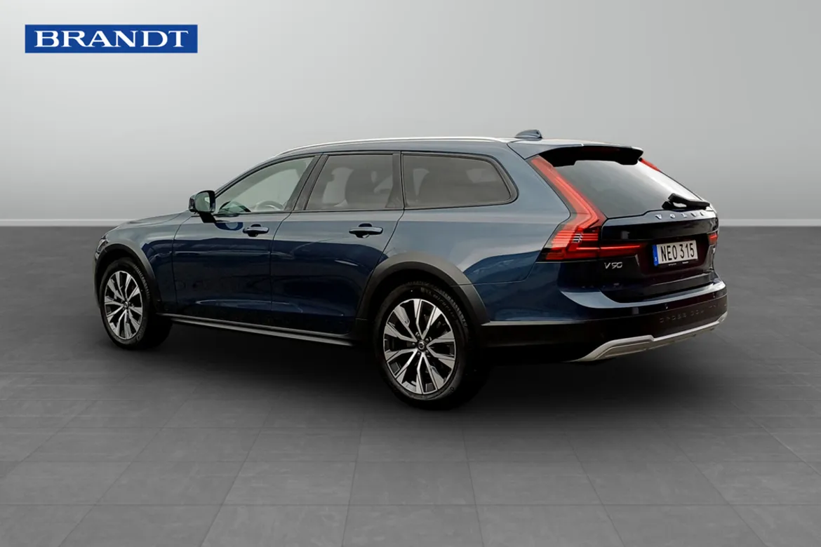 Volvo V90 Cross Country