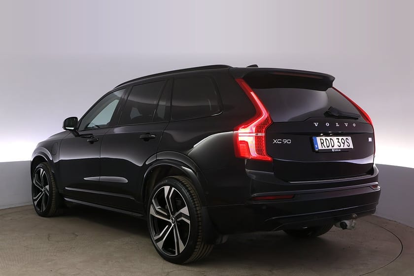 Bild 4 av Volvo XC90 7 Säten 7-sits T8 AWD Ultimate Dark Drag Pano HK BLIS 360