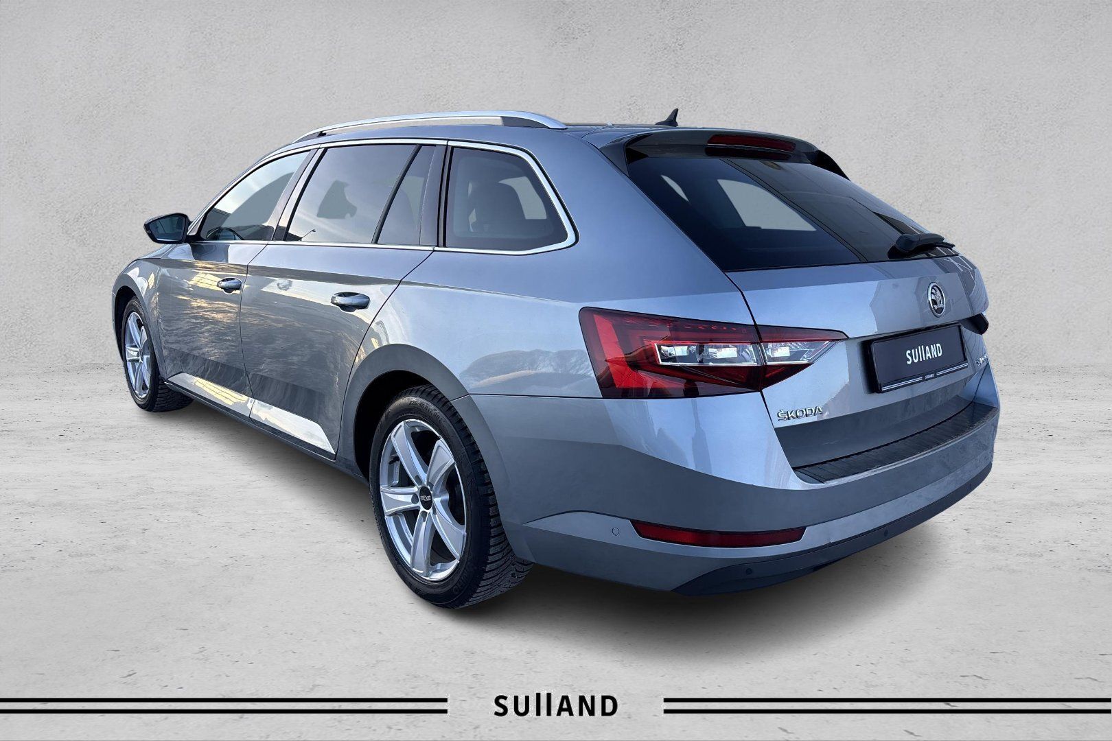 Thumnail bilde 2 av Škoda Superb Stasjonsvogn