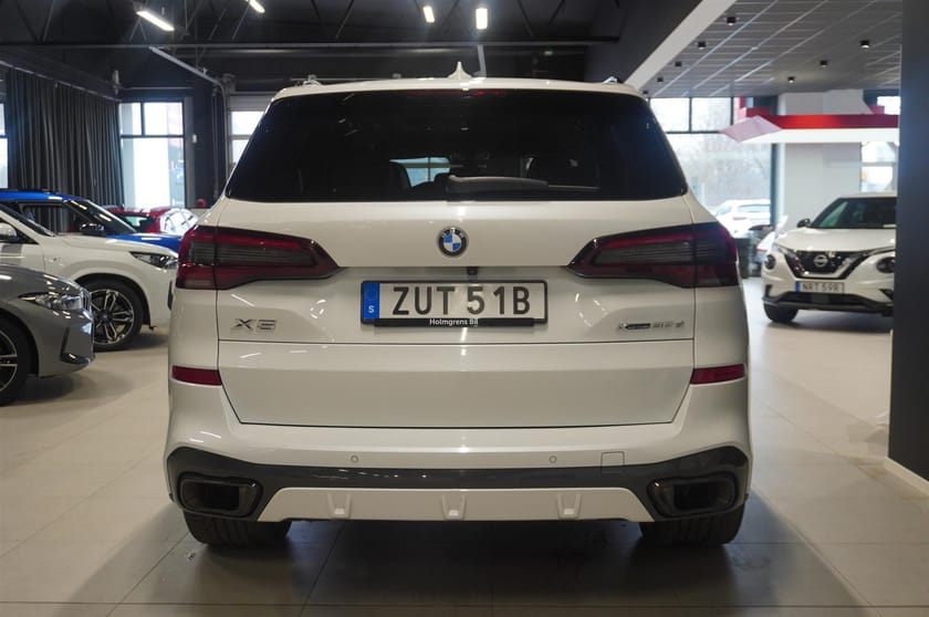 Bild 5 av BMW X5 xDrive30d M Sport Innovation Pano HUD H K Värmare Komfort Laser 360