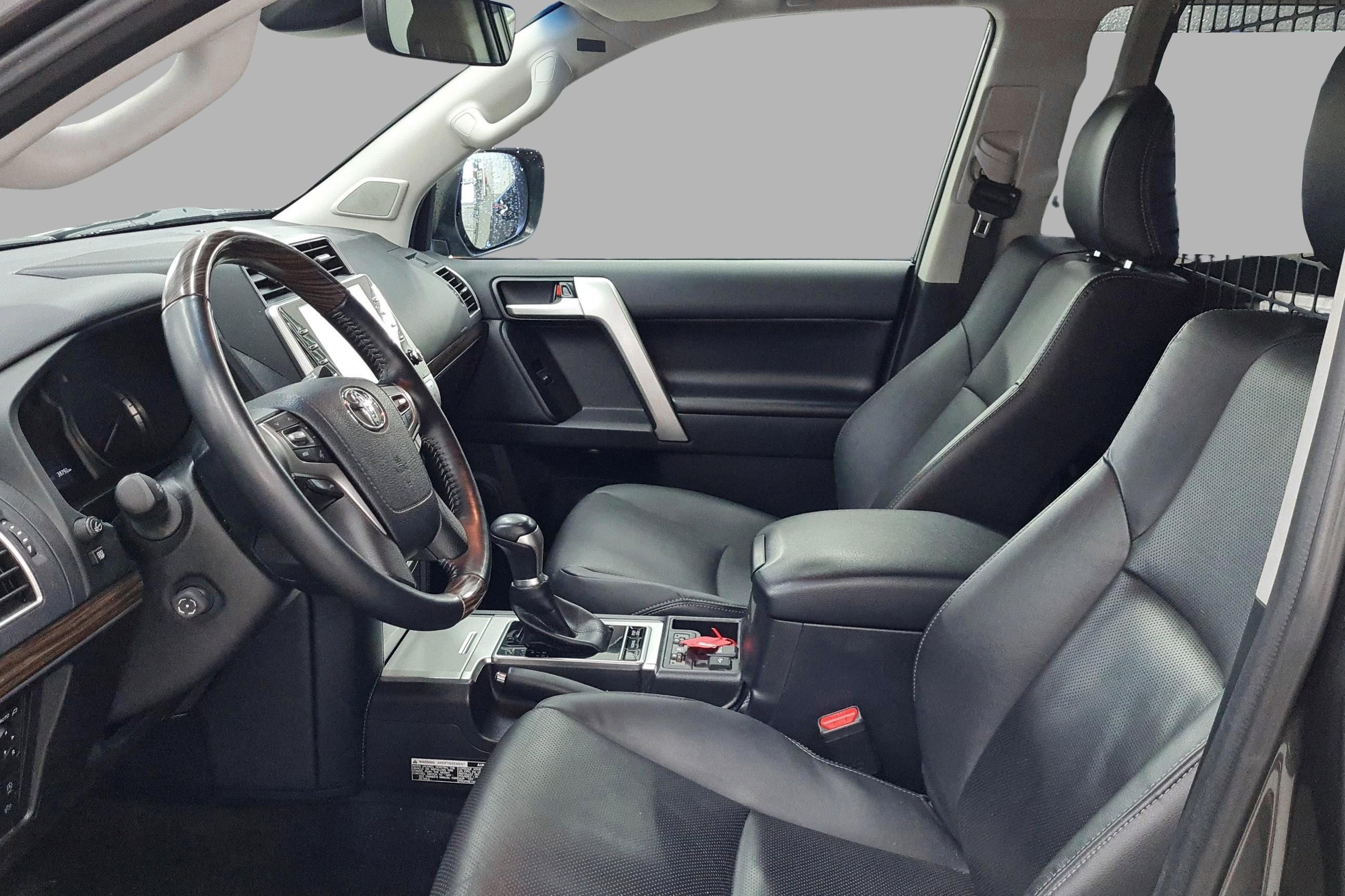 Thumnail bilde 3 av Toyota Land Cruiser 5-dørs