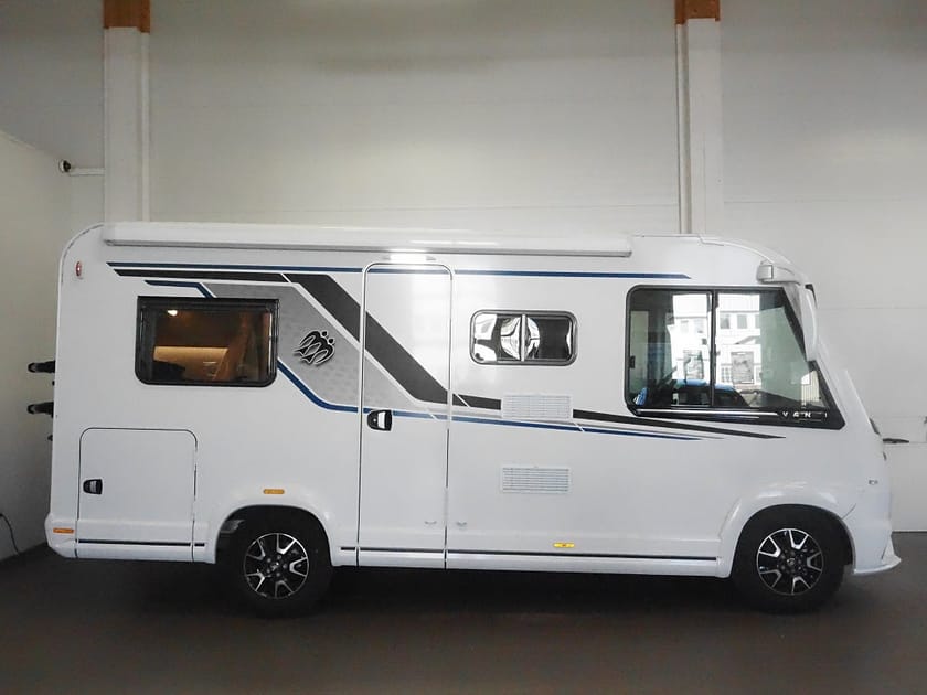 Bild 3 av Knaus Campervan Fiat Van I 550 MF Cykelställ Markis 4 bäddar