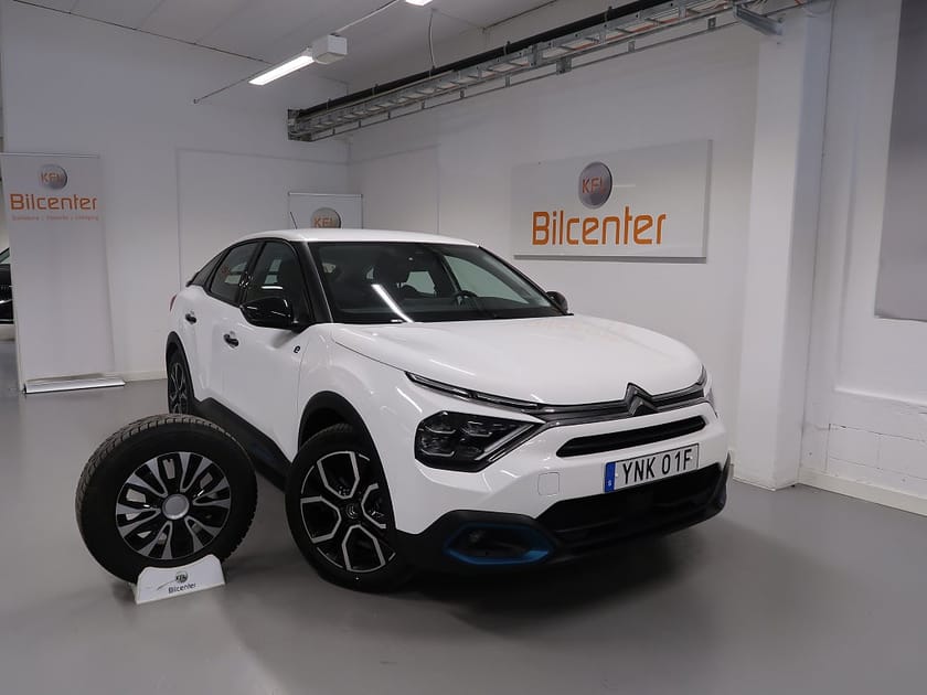 Bild 1 av Citroën ë-C4 ë- 50 kWh V-Däck ingår Rattvärme-CarPlay-Parksens-Bluet