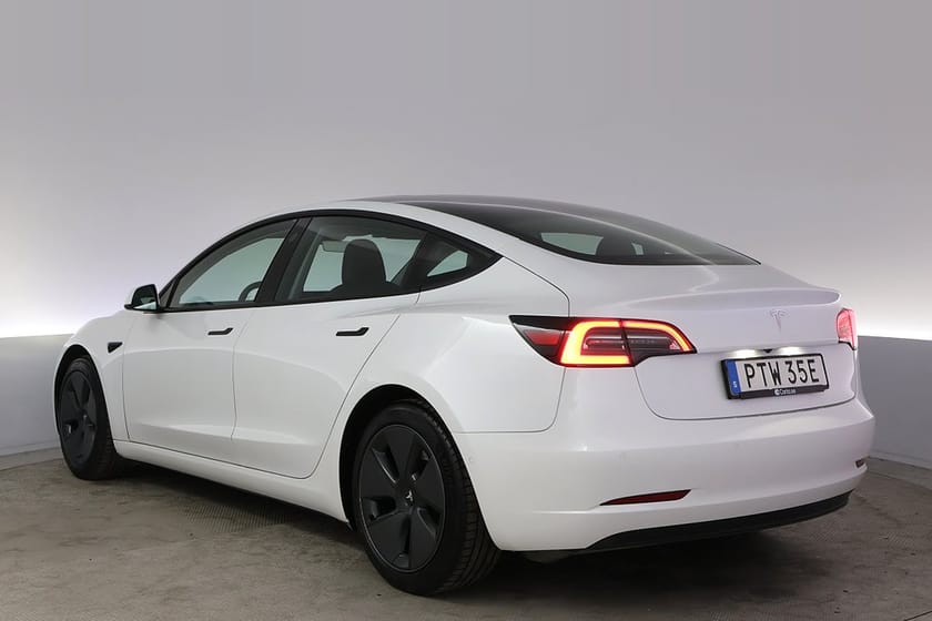 Bild 4 av Tesla Model 3 Standard Range Plus Refresh (Autopilot) Pano
