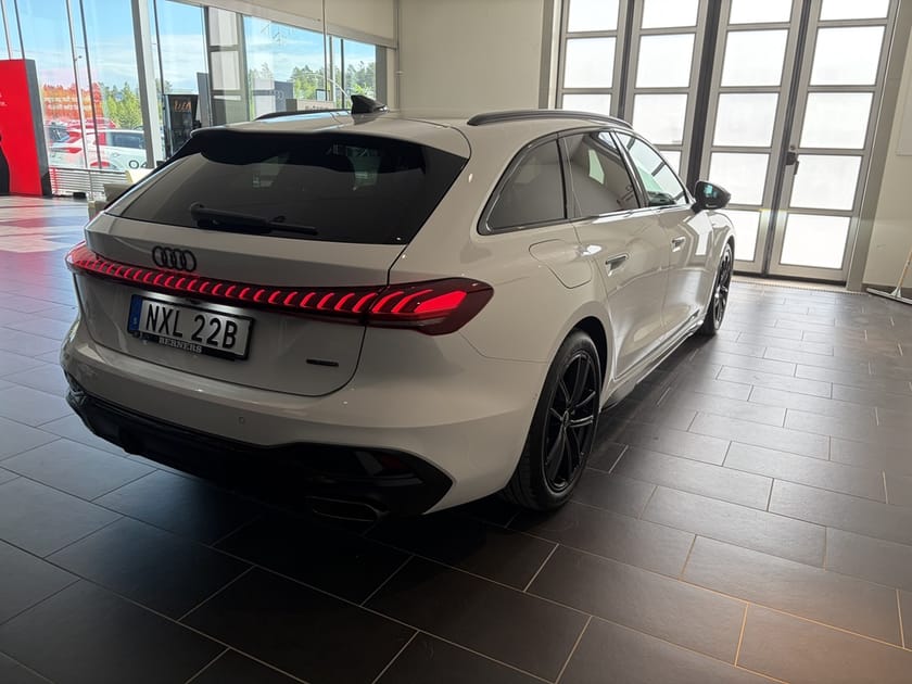 Bild 4 av Audi A5 Avant e-hybrid quattro S-line 220 KW S TRONIC