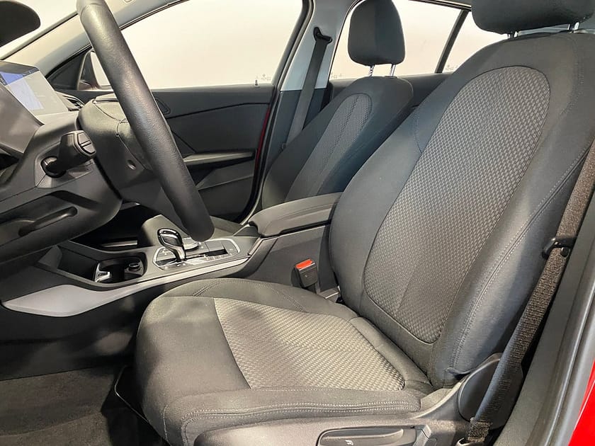 Bild 5 av BMW 118i 118 4,95% ränta Farthållare med bromsfunktion