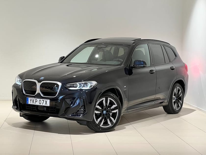Bild 1 av BMW iX3 M-Sport, Drag, Panorama, Navi, Adpt Fart, Elstolar