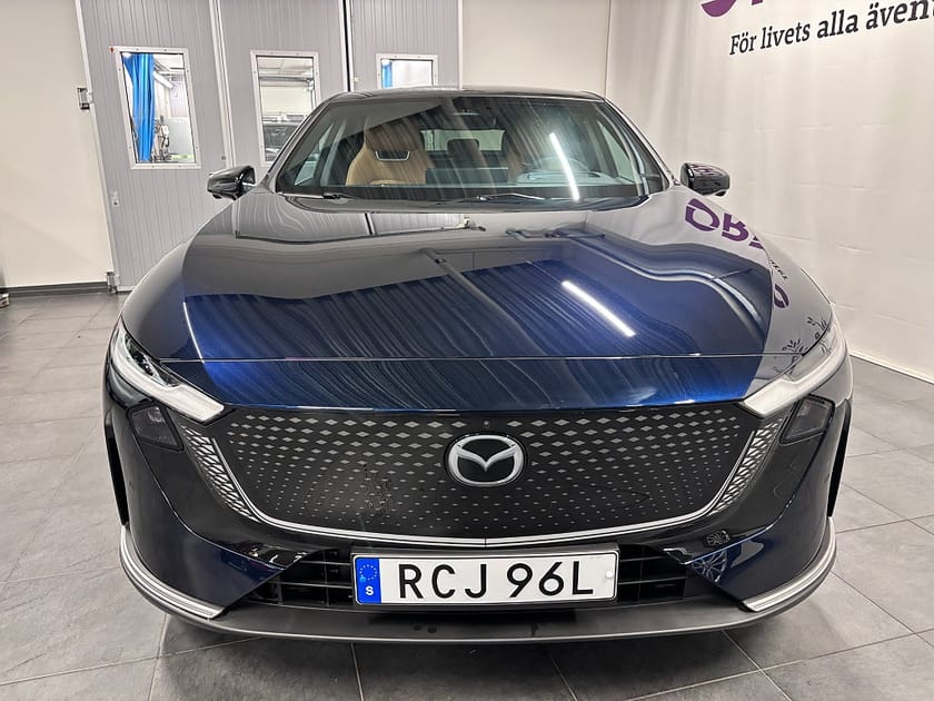 Bild 2 av Mazda 6e Standard Range Stand. 68,8 kWh Takumi Plus Panorama 0% Ränta