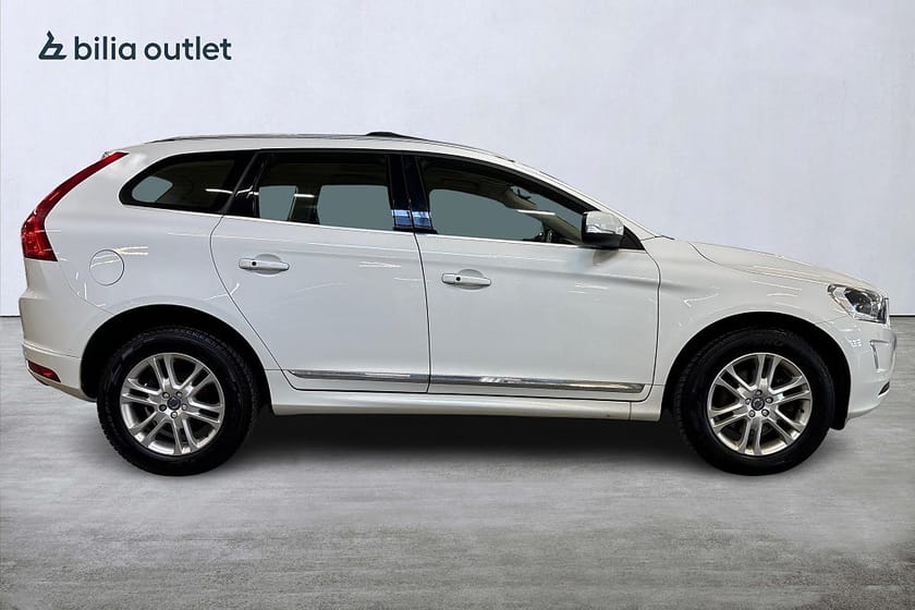 Bild 5 av Volvo XC60 D4 AWD Summum BE PRO 190hk Pano Navi B-kam P-värm BLIS