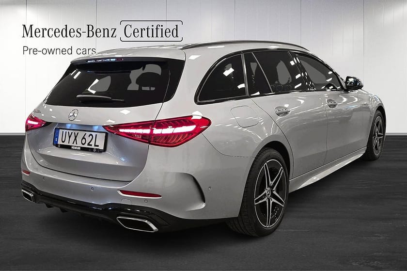 Bild 3 av Mercedes-Benz C 300 T e AMG Distronic Drag Minnesstolar Keyless Rattvärme