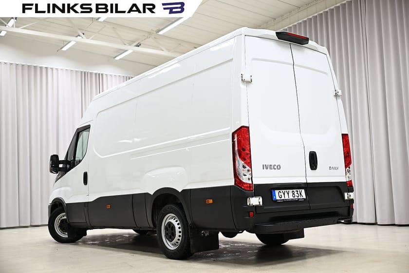 Bild 3 av Iveco Daily 35-140 Van 2.3 JTD Hi-Matic 136HK Automat|Webasto|3.5ton-dragvikt