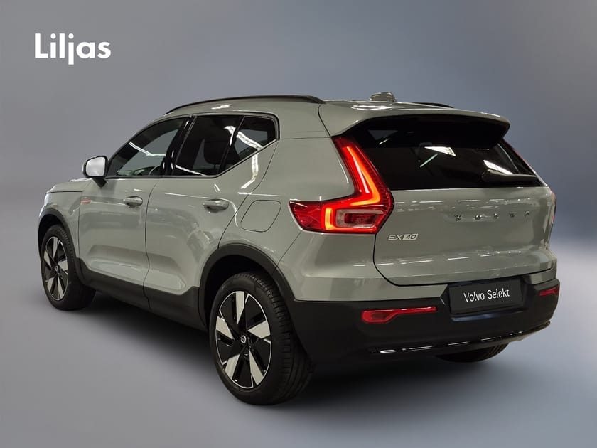 Bild 5 av Volvo EX40 Single Motor Extended Range R Core SE//360-Kamera//