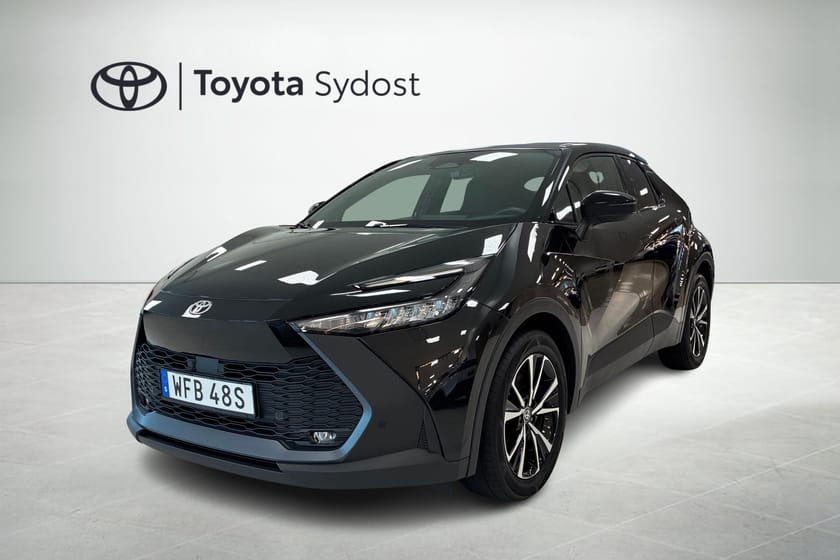 Bild 1 av Toyota C-HR PHEV 2.0 FWD Style Automat Backkamera Rattvärme Navigation