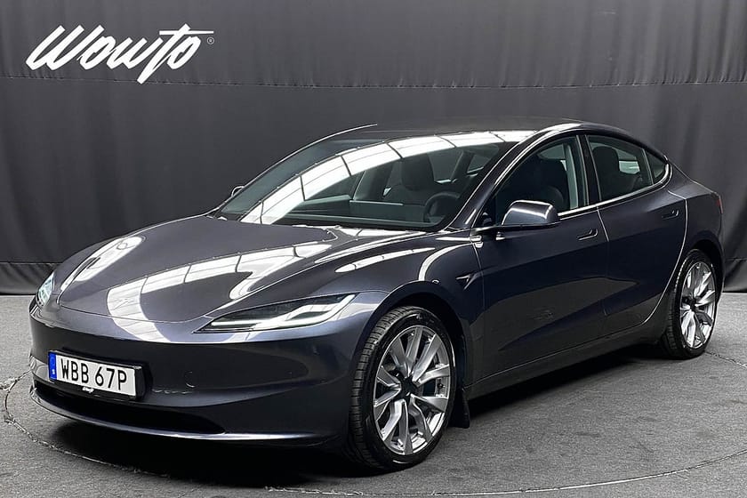 Bild 1 av Tesla Model 3 Long Range AWD Highland /19" Nova /Moms/4.95%