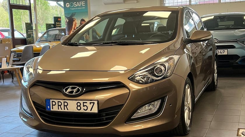 Bild 3 av Hyundai i30 5-dörrar 1.6 CRDi Sport Euro 5- 3,45% Ränta