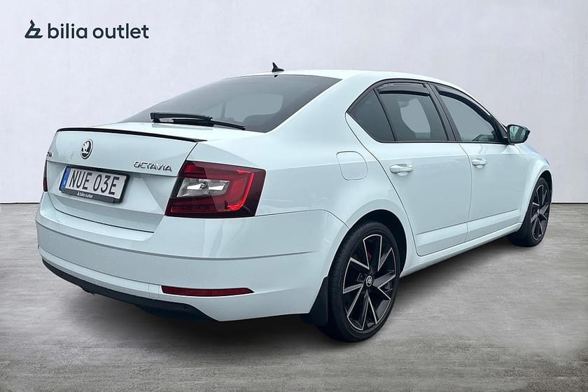 Bild 5 av Škoda Octavia Skoda 1.5 TSI Style  150hk Dragkrok Värmare Kamera NYSERVAD