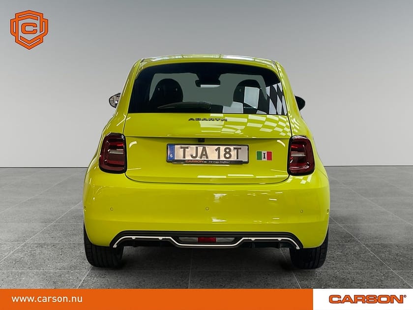 Bild 5 av Abarth 500e Scorpionissma Apple Carplay Backkamera JBL