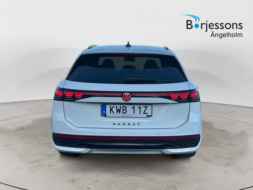 Bild 4 av Volkswagen Passat Variant eHybrid e-Hybrid 272hk DSG R-line