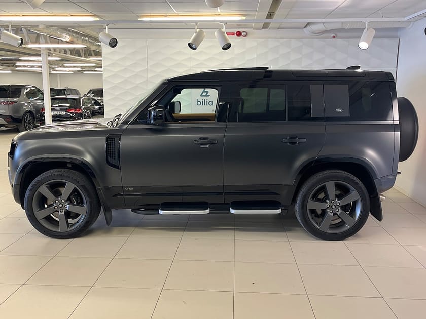 Bild 2 av Land Rover Defender 110 V8 P525 / Carpathian-Edition / Momsbil