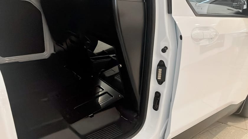 Bild 5 av Ford E-Transit Courier EL Limited 287Km räckvidd / 0% ränta