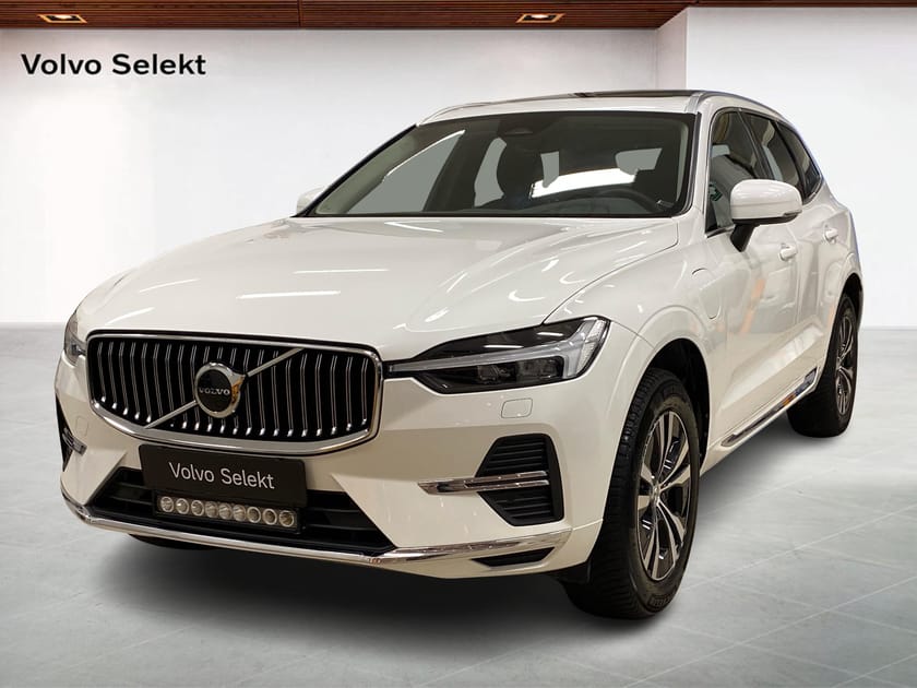 Bild 1 av Volvo XC60 Recharge T6 Core Edition - Pilot Assist