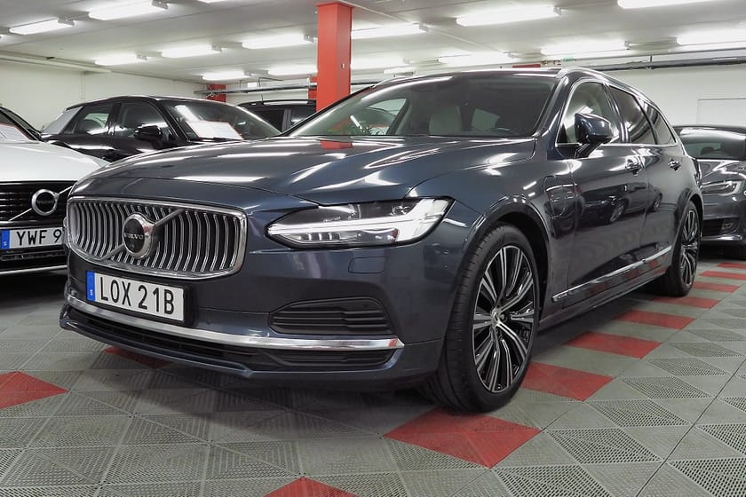 Bild 1 av Volvo V90 Recharge T6 AWD INSCRIPTION SoV Hjul 360° kam Panoram