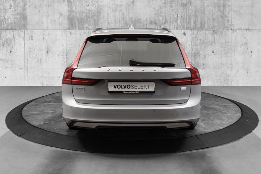 Bilde 3 av Volvo V90 T6 350hk AWD PLUS Dark LR/NAVI/H&K/Google/LUFT/KROK
