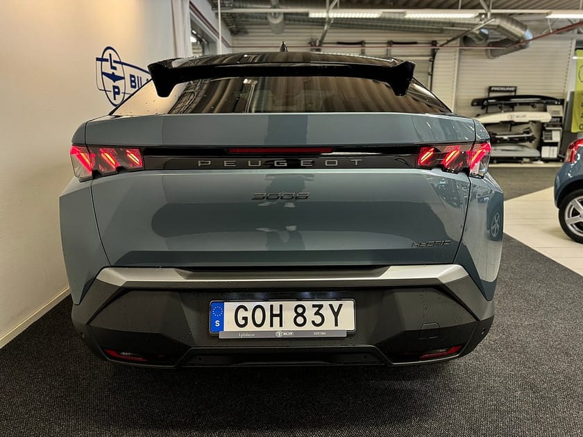 Bild 4 av Peugeot 3008 HYBRID 136 136hk GT | Vinterhjul