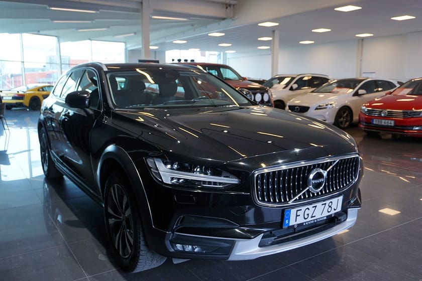 Bild 5 av Volvo V90 Cross Country D4 AWD Geartronic 190hk Momentum Kamera BLIS