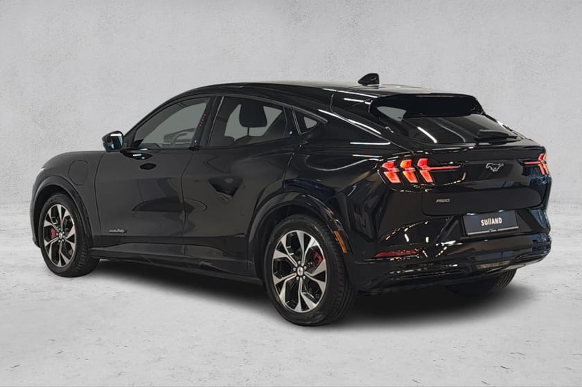 Bilde 3 av Ford Mustang Mach-E Long Range AWD LR Premium /Panorama Glasstak/Hengerfeste