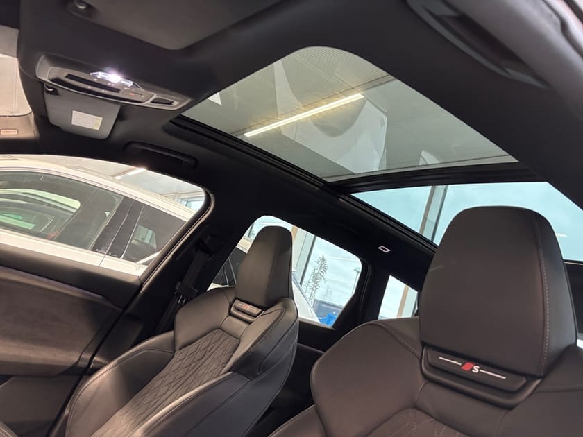 Bild 4 av Audi Q6 e-tron quattro Panorama/S-line Selection/MMi Pro/VHJ