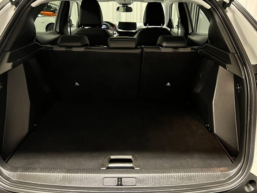 Bild 3 av Peugeot 2008 EDITION PT 130 AUT Drag