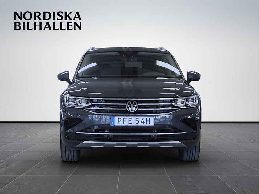 Bild 2 av Volkswagen Tiguan 2.0 TDI DPF SCR 4Motion Elegance Drag Värmare Cockpit