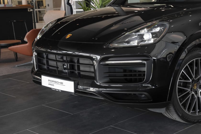 Bilde 2 av Porsche Cayenne E-Hybrid aut. Sp.eksos,LED-Matrix,18-veis,BOSE®,360-cam,21''++