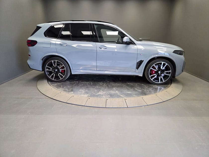 Bild 3 av BMW X5 xDrive50e M Sport Business Edition Comfort Plus Travel
