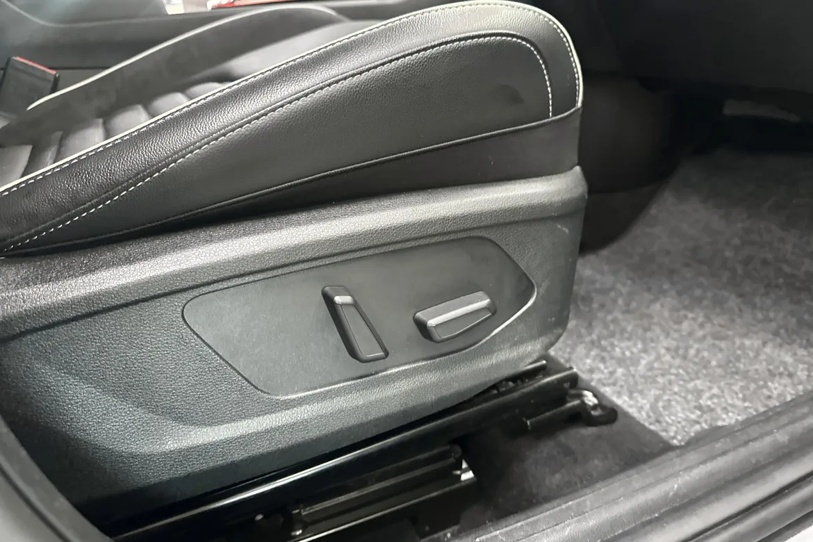 picture of a car