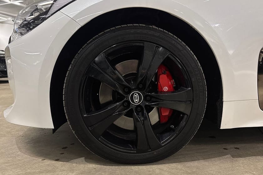 Bild 5 av Kia Stinger GT AWD 3.3 V6 T-GDI 370HK / Pano / H&K / 360kam