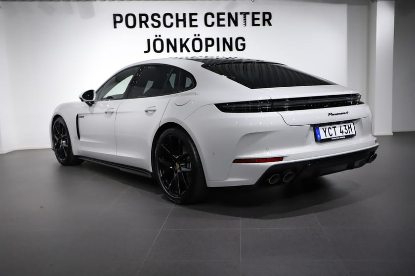 Bild 3 av Porsche Panamera 4 E-Hybrid / Active Ride / SportDesign