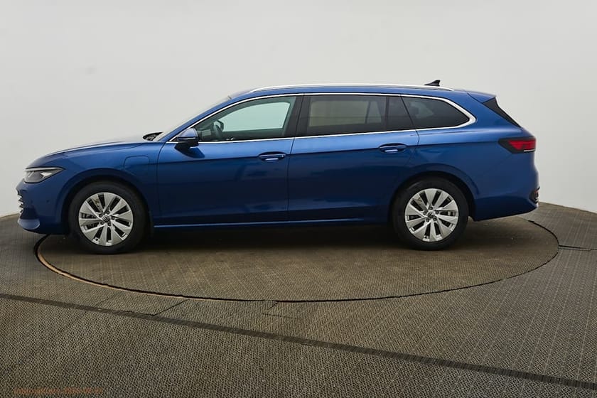 Bild 2 av Volkswagen Passat Variant eHybrid 1.5 TSI DSG 272hk Business