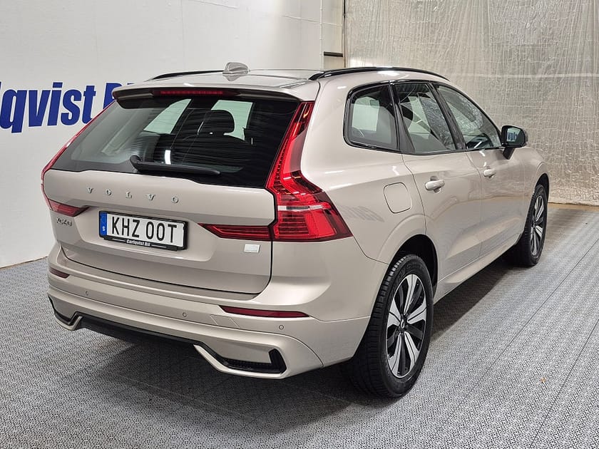 Bild 4 av Volvo XC60 T6 Recharge Plus Dark plug in AWD 350HK 4x4 Panorama Läder